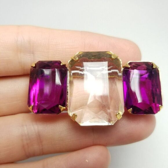 Vintage Avon Purple and Clear Rectangle Rhinestone Brooch, Gold Tone Setting - Picture 2 of 7